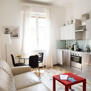 Convenient And Private Place In Mediolan